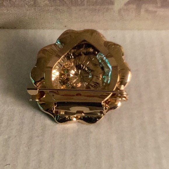 BIG NEW CAMELLIA BROOCHES OR FOR SCARVES - Picture 3 of 4